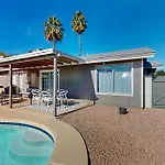 Grand Palms