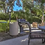 Stylish Old Town 2 Bdrm Ground Floor Condo