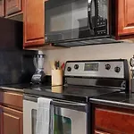 Beautiful 3 Bdrm Scottsdale Condo Wgarage
