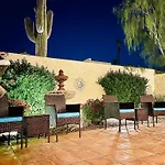 Scottsdale Paradise Escape-Close To Old Town, Next To Pool & Hot Tub