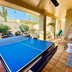Scottsdale Paradise Escape-Close To Old Town, Next To Pool & Hot Tub