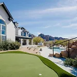 Majestic Mountain Mansion-Pool -Spa & Guest House