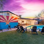 Diamond Family Retreat-Private Pool-Outdoor Living Room