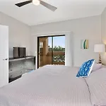 Kierland Commons Scottsdale Quarter Pool Gym Tennis Pickleball Golf