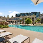 2Br Cozysuites At Kierland Commons With Pool #01