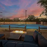 Hozho Residence On Paradise Palms