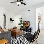 2Br Cozysuites At Kierland Commons With Pool #06