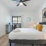 3Br Cozysuites At Kierland Commons With Pool #12