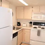 115 Fully Furnished 1Br Suite-Prime Location
