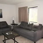 128 Fully Furnished 1Br Suite-Prime Location