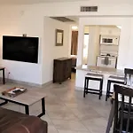 Fully Furnished 1Br Suite-Prime Location 110