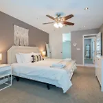 Luxury Oasis With Pool Sleeps 7 - Close To Old Town