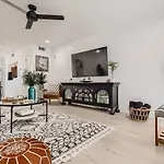 Luxury Condo In Old Town Scottsdale Wpool
