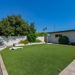 Sunkist Sanctuary In Scottsdale