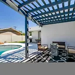 Luxurious Old Town Remodel Home W Heated Pool