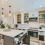Luxury Condo In Old Town Scottsdale Wpool