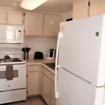 142 Fully Furnished 1Br Suite-Pet Friendly