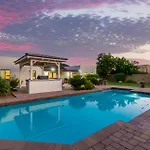 Sweetwater - Resort-Style Getaway - Pool, Spa & Fire Pit Haven