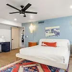 Olive Tree Retreat - Heated Pool, Patio & Privacy