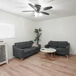 Old Town Scottsdale 1 Bedroom Apartment With Private Backyard