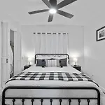 The Modern Farmhouse