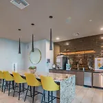 Stunning 2Br Kierland Common, Tpc Golf, Pool, Gym, W-D
