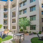 Modern 1Br Kierland Commons, Tpc Golf, Pool, Gym, W-D