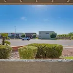 Spacious 2Bd - Parking, Gym, Pool - Sleep 8 - 5Min Casino
