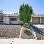 Old Town Scottsdale Home - Pool, Golf, And Fire Pit