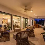 Larkspur Family Estate With Heated Pool & Gameroom