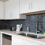 Scottsdale 2Br Haven With Pool & Free Parking