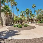 Chic Condo With Parking Spot - Minutes To Old Town!