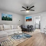 Chic 2B1B Hideaway In Old Town Scottsdale