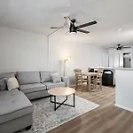 Chic And Cozy 1B1B Studio Oasis In Old Town