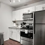 Trendy 1B1B Studio Getaway In Old Town