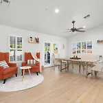 Luxury Living Private Pool Bbq & Prime Location