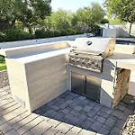 Chaparral Dog Park, Heated Pool, Billiards, Ping Pong, Low Fees!
