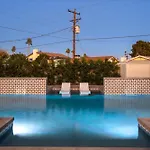 Luxe Villa, Private Pool Putting Green And Bbq