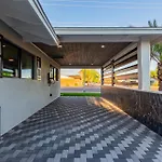 The Kensington Custom Retreat