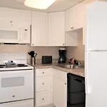 214 Fully Furnished 1Br Suite-Outdoor Pool