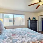 2 Bed 2 Bath Vacation Home In Scottsdale