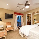 Paradise Retreat