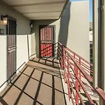 Chic 1Br Near Fashion Square By Wanderjaunt