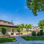 Luxe 2Br | Kierland Commons #2054 By Wanderjaunt