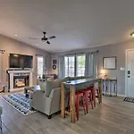 Scottsdale Home With Pool, Yard, Hammock And Fire Pit!
