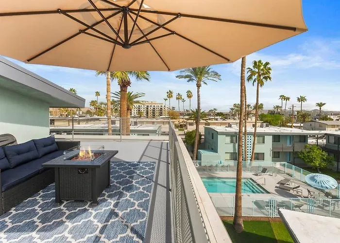 Micro Studio With Balcony & Pool View - Walk To Ot