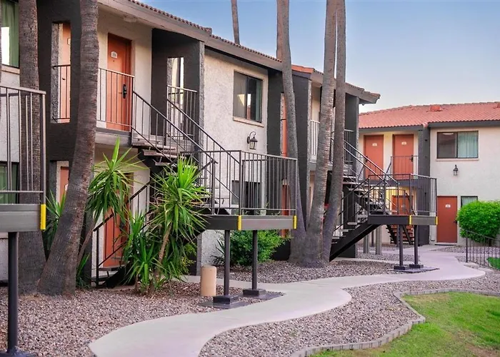 142 Fully Furnished 1Br Suite-Pet Friendly