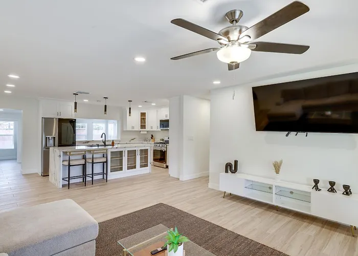 Scottsdale Rental With Game Room About 3 Mi To Old Town!