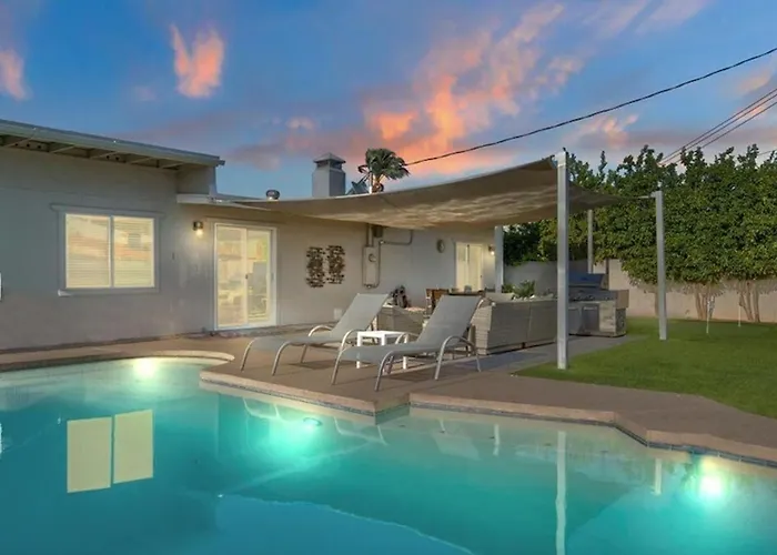 Amazing 4-Bdrm Wbackyard Paradise In Scottsdale
