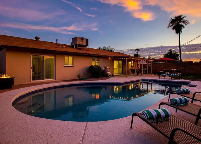 Amazing Modern Remodel Near Old Town With Heated Pool